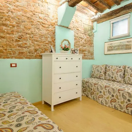 Cozybricks In - In Historical Center - Air Cond & Wifi - * Lucca